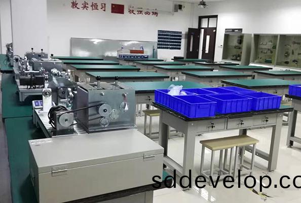 機(ji)械(xie)設計基(ji)礎實訓室