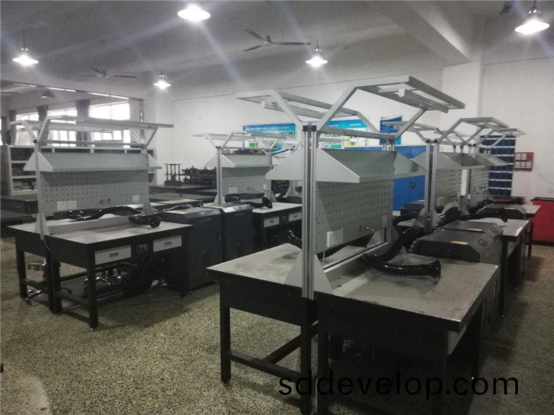 糢(mo)具抛(pao)光實訓室(shi)