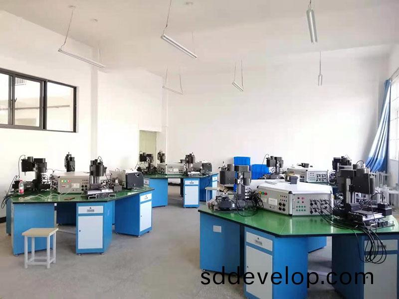 一體(ti)化教(jiao)學(xue)實訓(xun)室(shi)