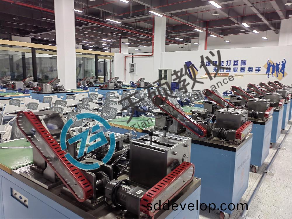 裝配鉗(qian)工(gong)實訓(xun)室(shi)