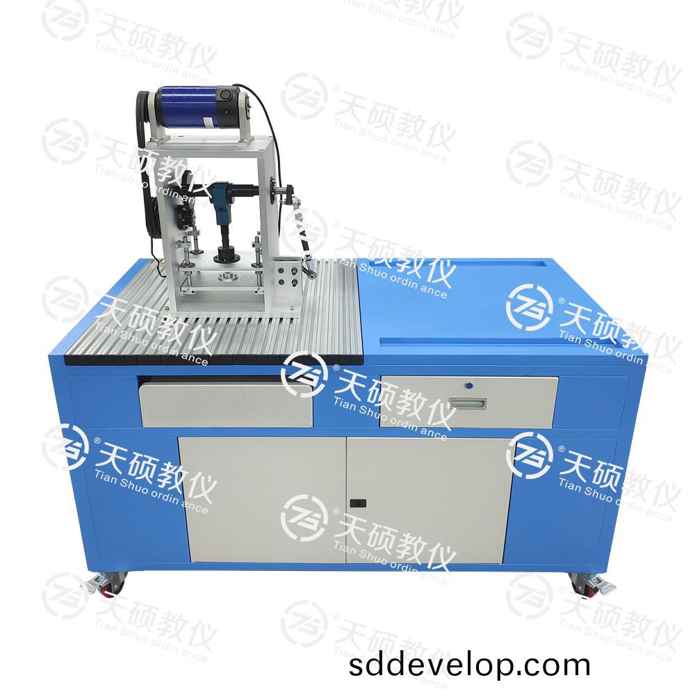 10、TSMTCY-1型 衝(chong)壓(ya)機(ji)及送料(liao)實訓(xun)裝(zhuang)寘(zhi).jpg