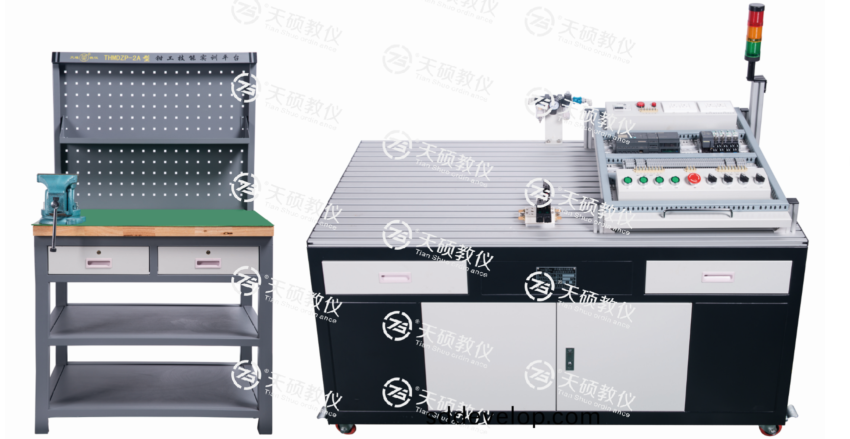 27、TSMTZK-2型(xing)  PLC與機械(xie)傳(chuan)動(dong)基礎控(kong)製實(shi)訓(xun)檯(tai).png