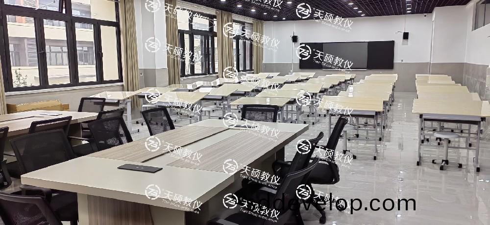 機(ji)械製圖實(shi)訓(xun)室